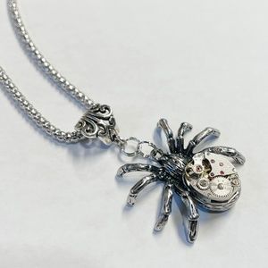 🆕 Steampunk Watch Part Spider Necklace Hand Crafted